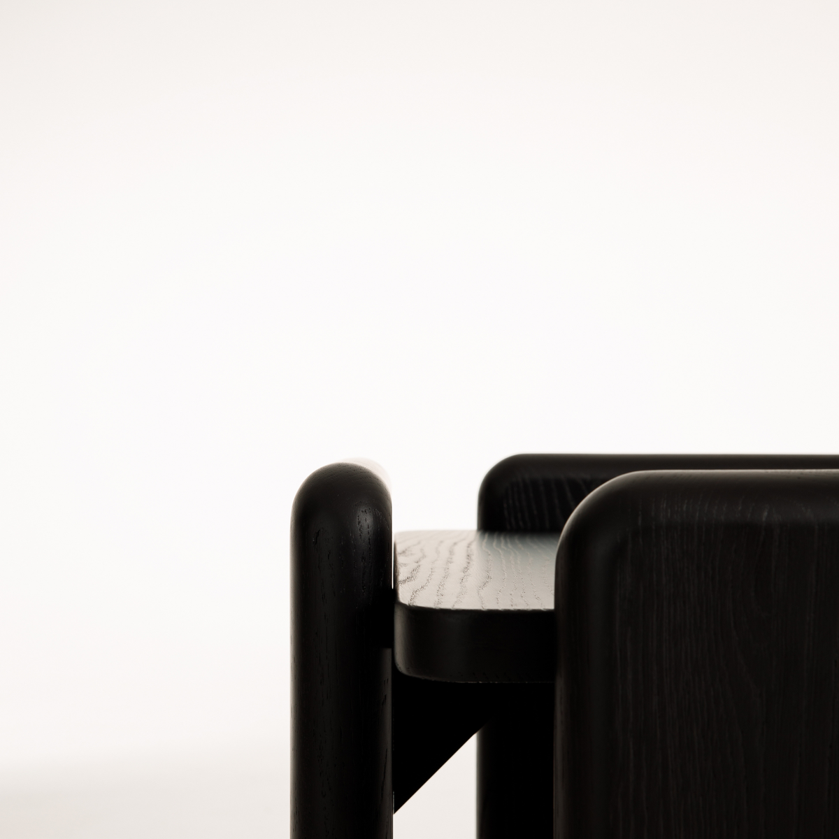 NANA Side Table Oak black