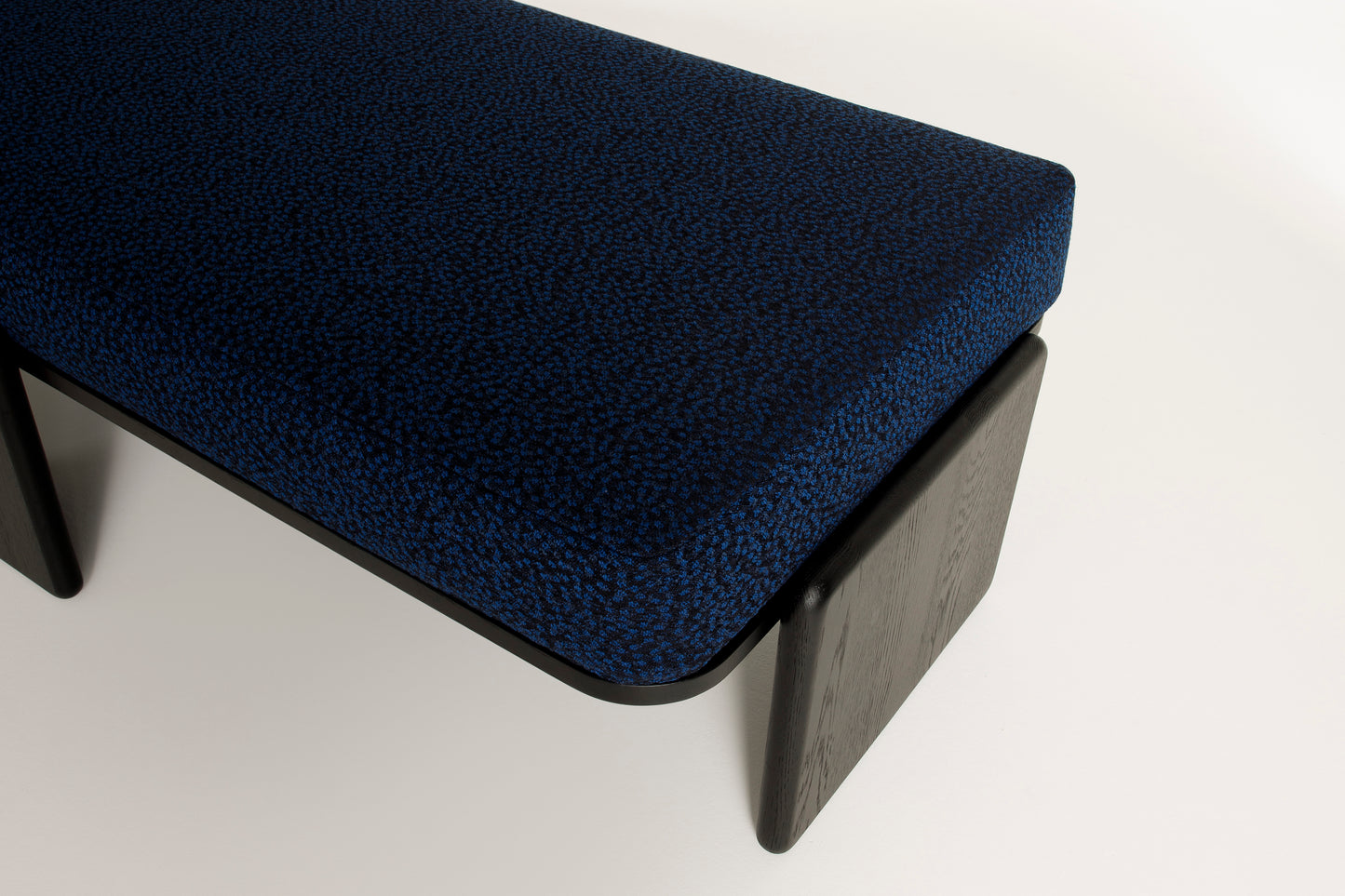 NANA Daybed - Vibrant blue / black (kvadrat / Raf Simons)