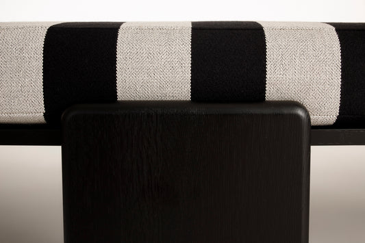 NANA Daybed - Stripes black / cotton white (by kvadrat / Raf Simons)