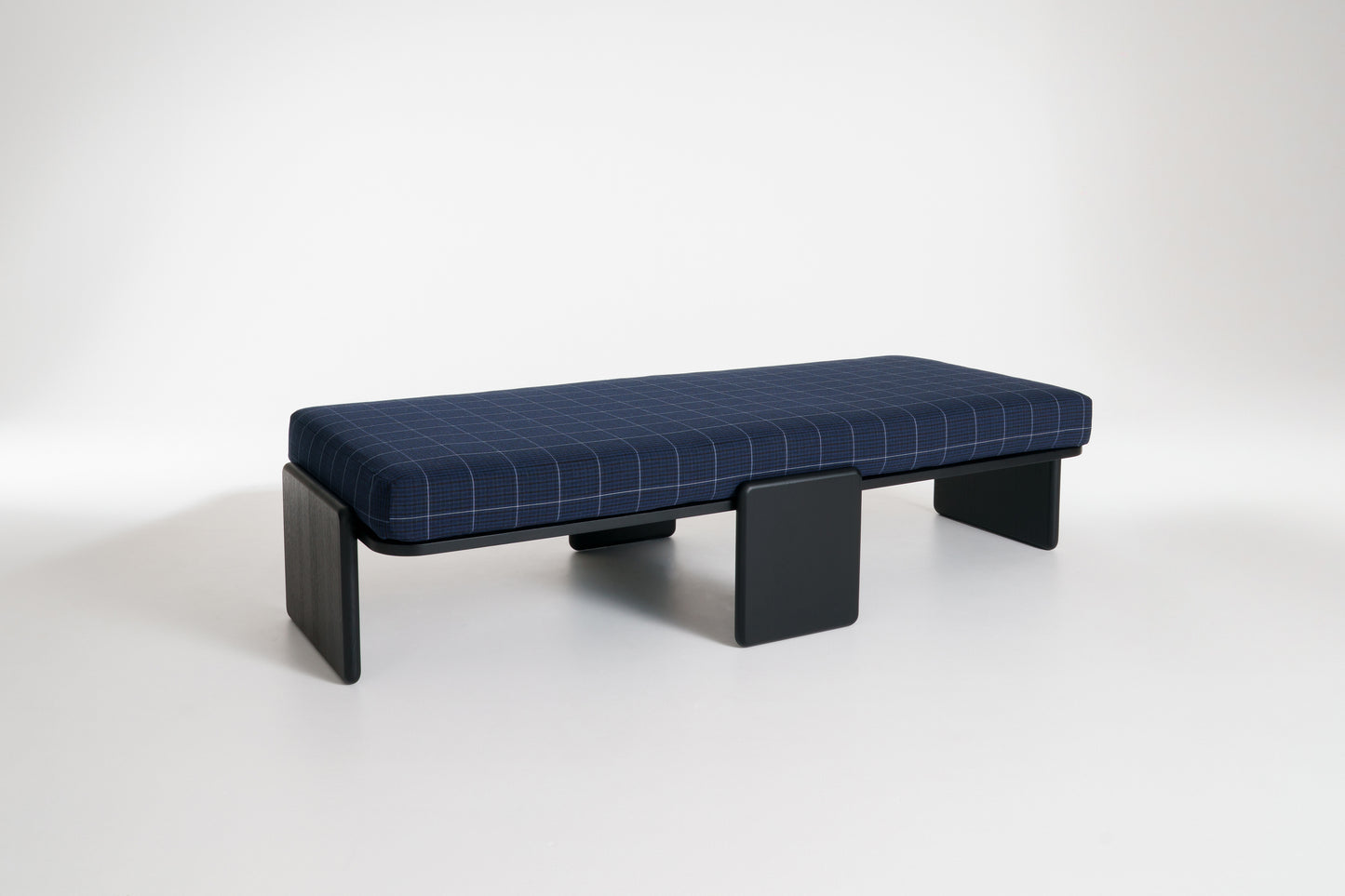 NANA Daybed - Suit blue / white (by kvadrat)